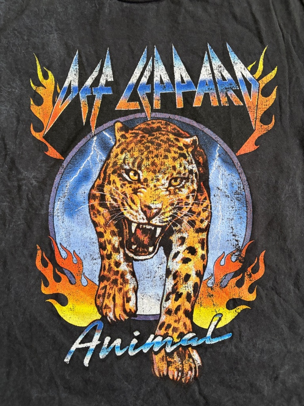 Def Leppard Animal Short Sleeve Shirt Size